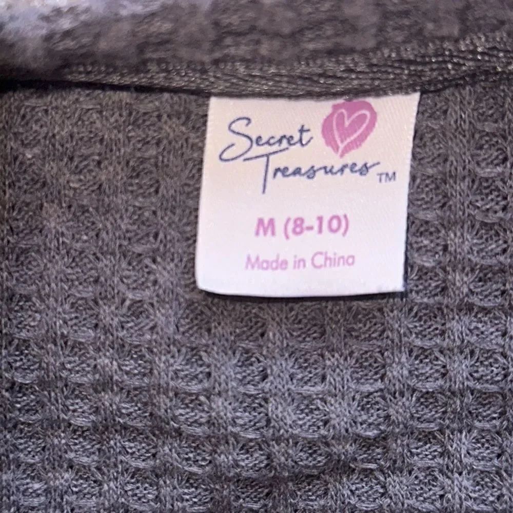 Secret Treasures Top!  - Picture 6 of 8